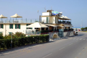  Hotel Turandot  Торре Дель Лаго Пуччини